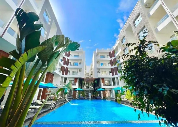 Imperial Pool View Apartmanhotel Gurdaka