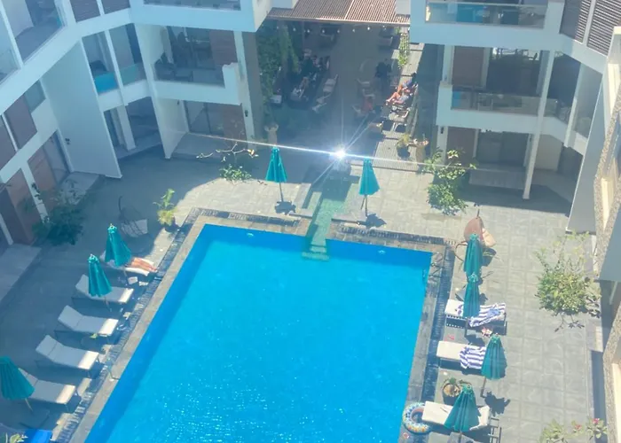 Apartmanhotel Imperial Pool View 3*